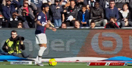 足球国足热身赛对手确定，或迎硬仗考验（国足热身赛对手敲定，硬仗考验在即）