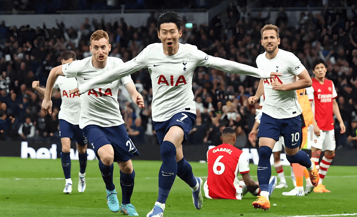 路易斯-迪亚斯导致阿什拉夫受伤，摩洛哥记者：你是个罪犯