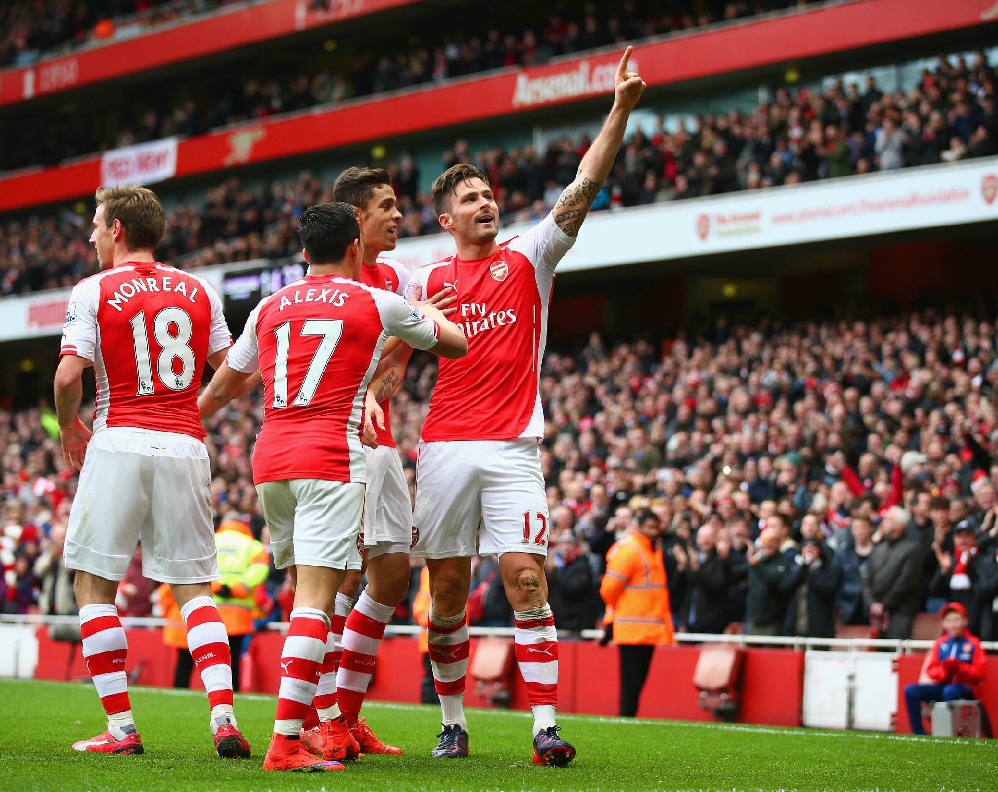 比利亚：西班牙前国脚奎尼是西班牙足球历史上最伟大的射手