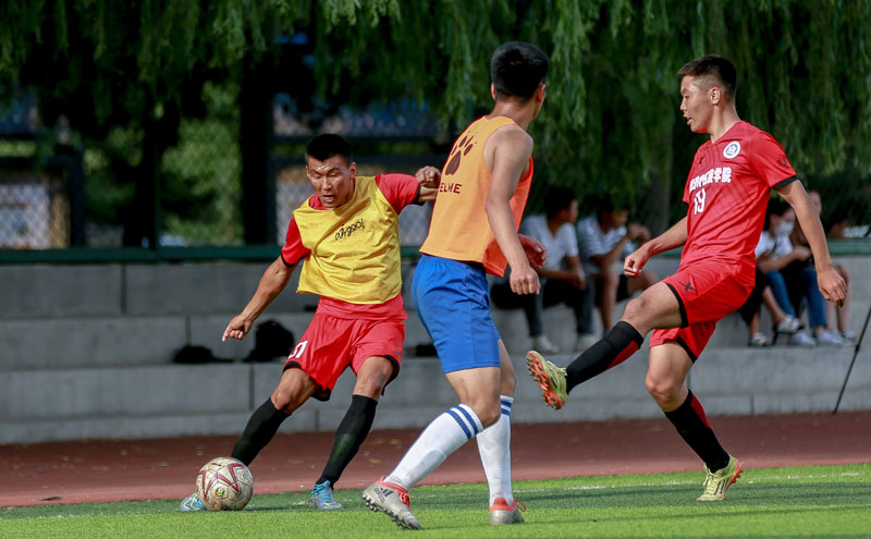 上海申花迎建队32周年纪念日，俱乐部官方发布庆贺海报