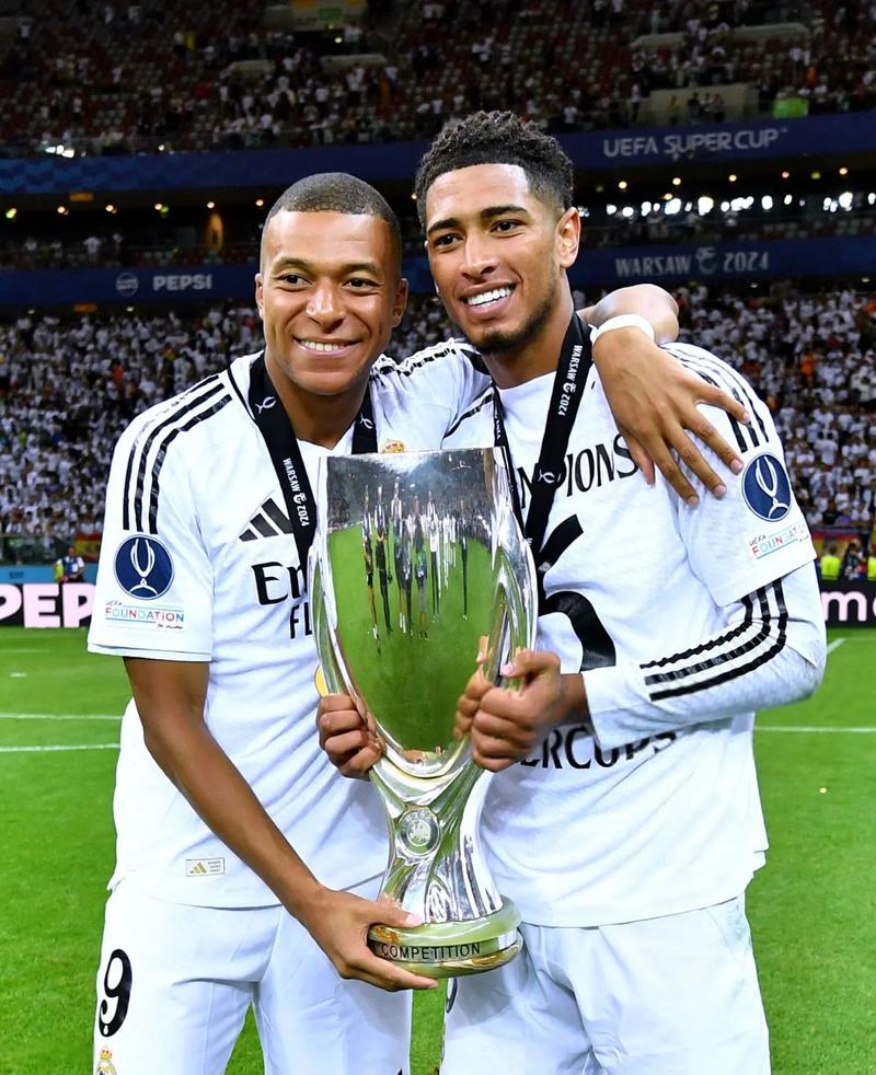 斯基拉：伊卡尔迪未来尚未确定，加拉塔萨雷计划与其商讨续约（斯基拉：伊卡尔迪去留未定，加拉塔萨雷将与其洽谈续约）